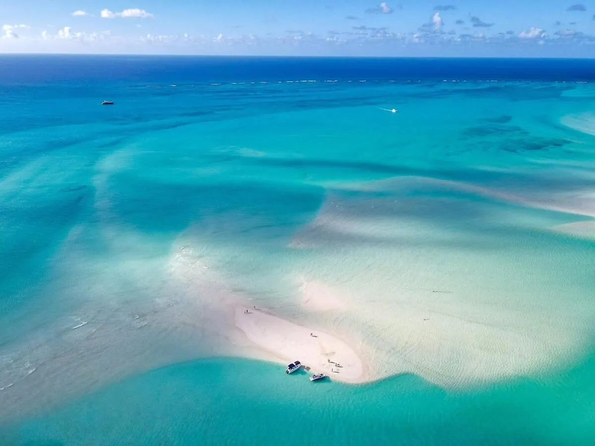 Oceanside 2 Bedroom Luxury Villa With Private Pool, 500Ft From Long Bay Beach -V3 Turcas e Caicos