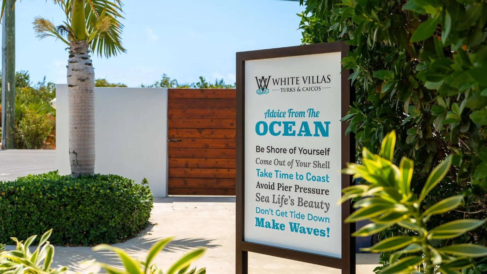 Oceanside 2 Bedroom Luxury Villa With Private Pool, 500Ft From Long Bay Beach -V3 Turks And Caicos Islands