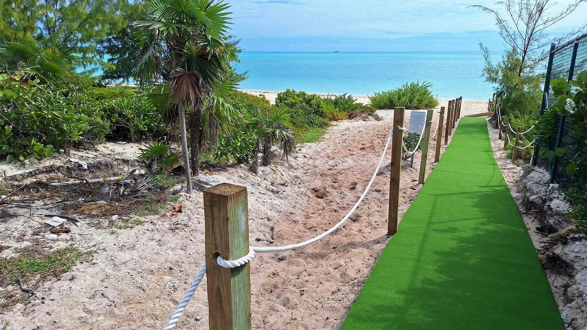 Oceanside 2 Bedroom Luxury Villa With Private Pool, 500Ft From Long Bay Beach -V3